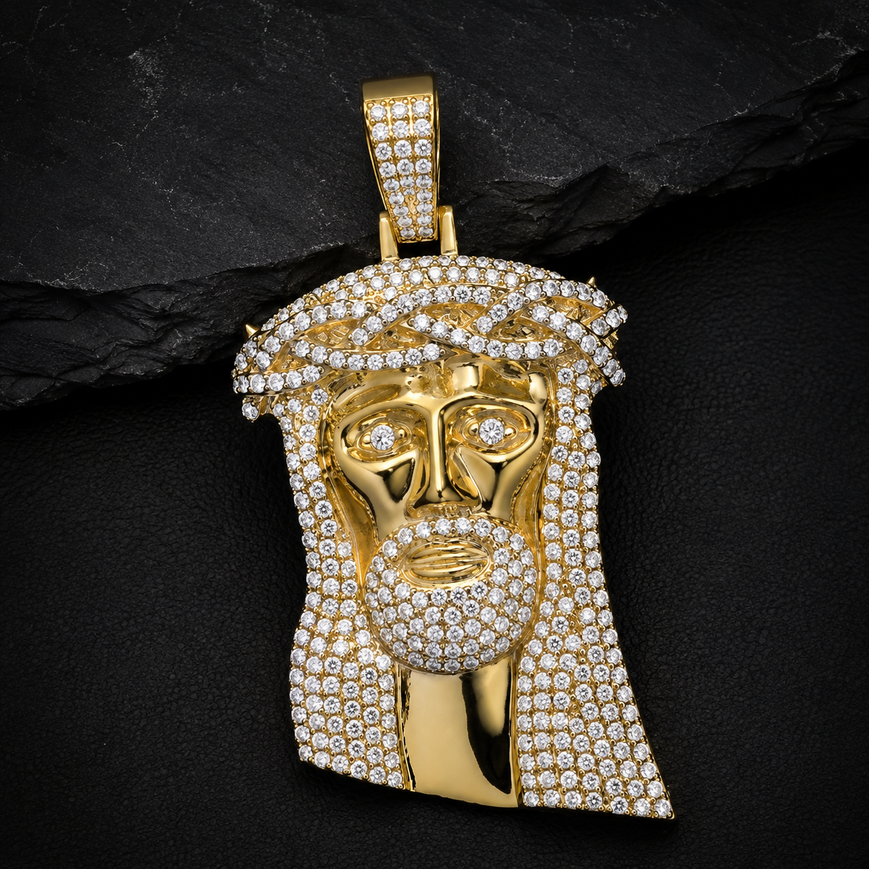 GOLD PENDANT